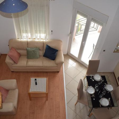 Esperanza Apartment Pula Ngoại thất bức ảnh