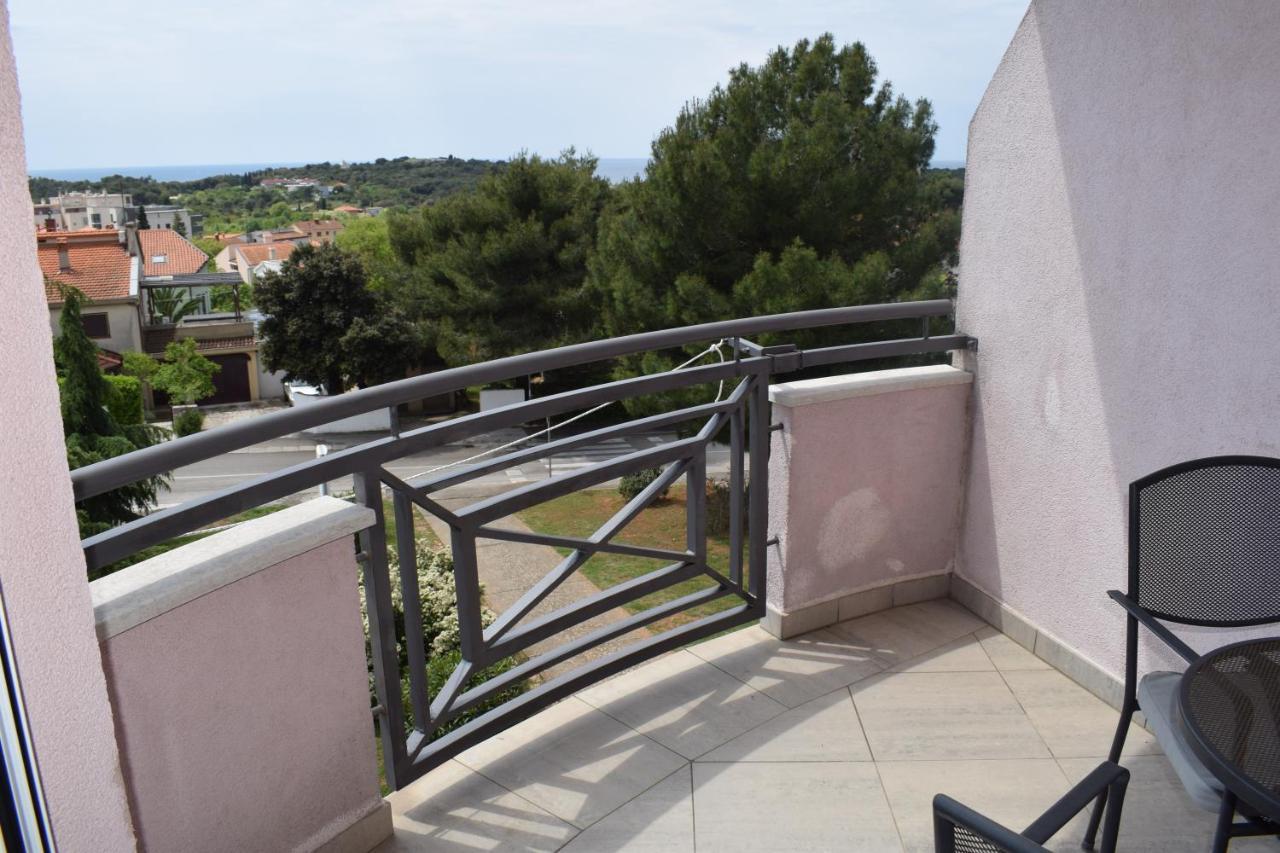 Esperanza Apartment Pula Ngoại thất bức ảnh
